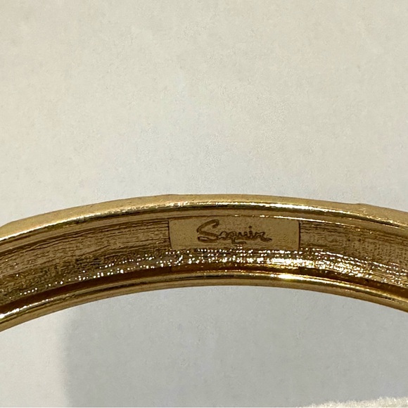 NWT Sequin by Nordstrom Clamper Bangle Bracelet- gray enamel, gold tone seashell - Picture 12 of 12